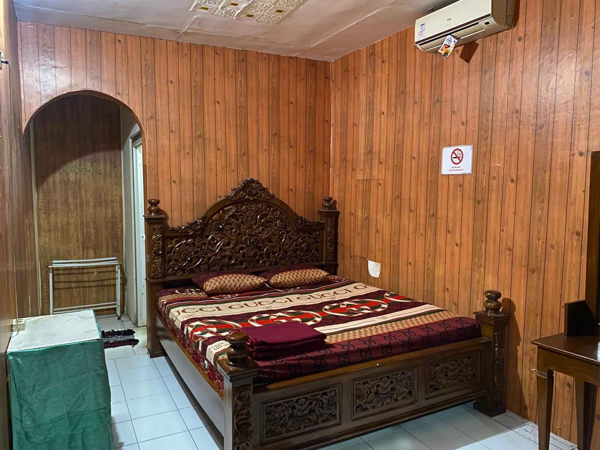 Parikesit Guest House Yogyakarta Exteriér fotografie