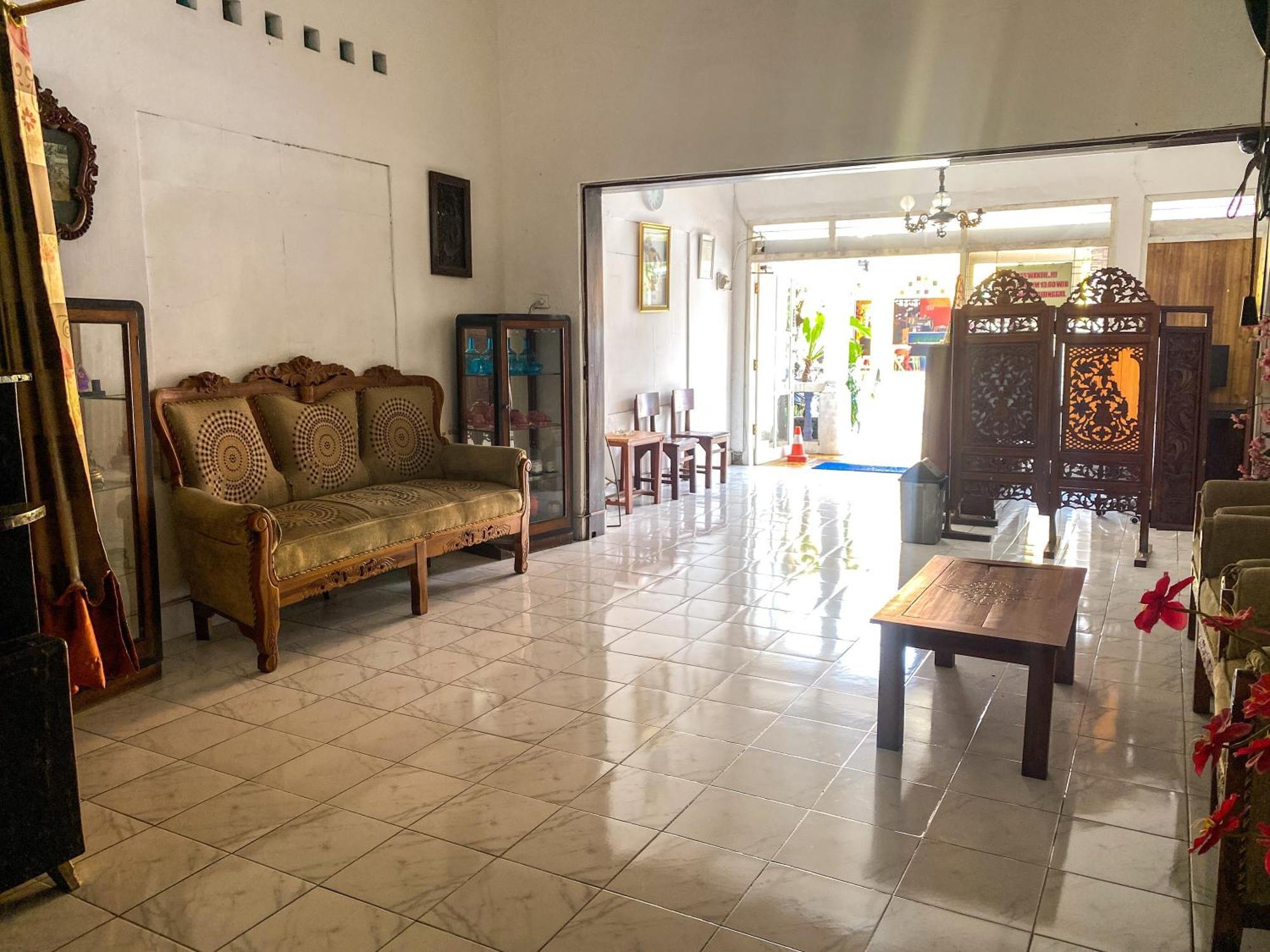 Parikesit Guest House Yogyakarta Exteriér fotografie