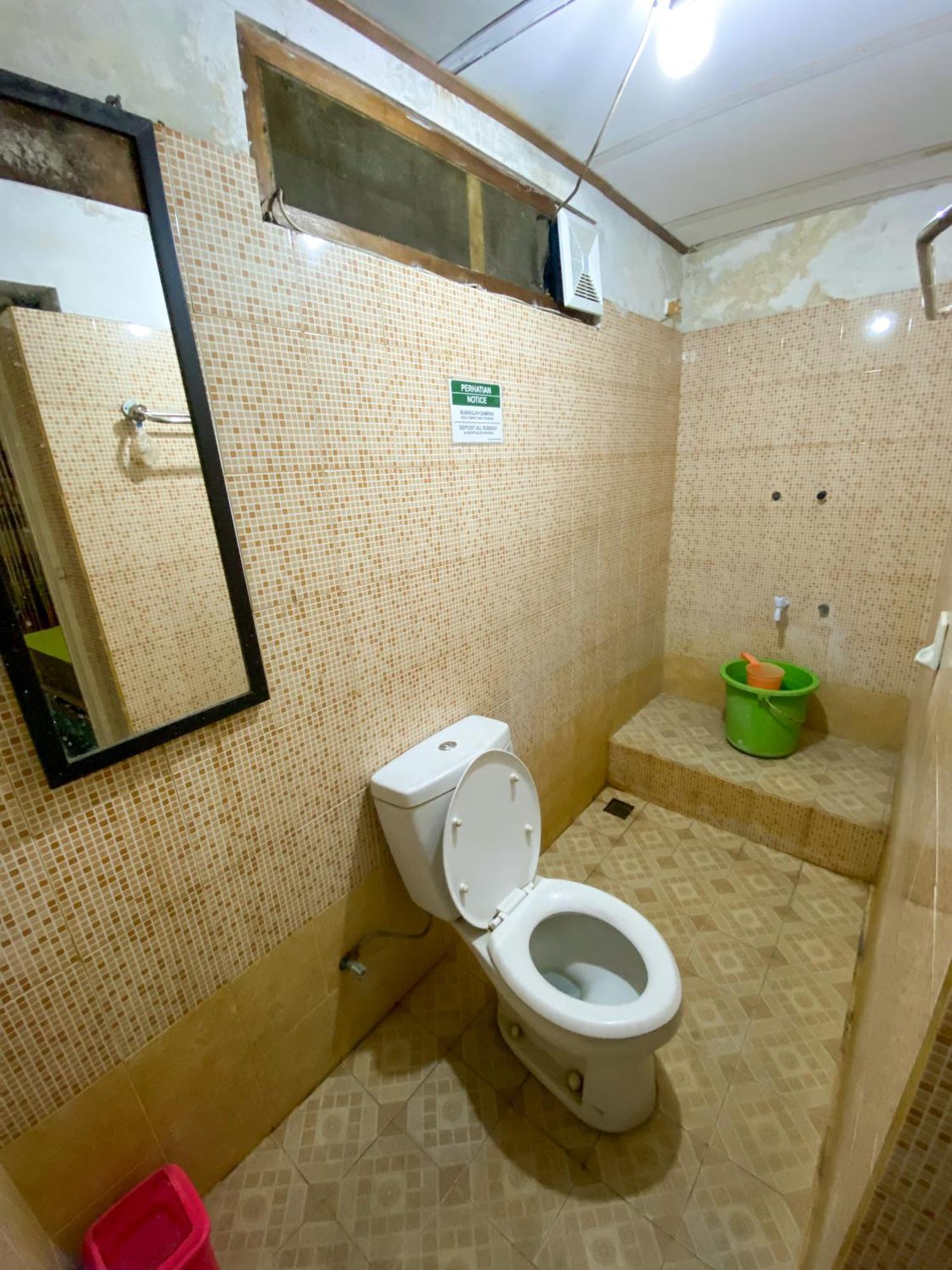 Parikesit Guest House Yogyakarta Exteriér fotografie
